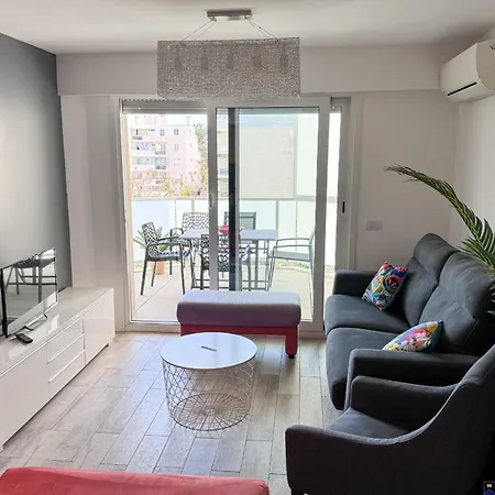 Appartement Les Pins Avec Terrasse